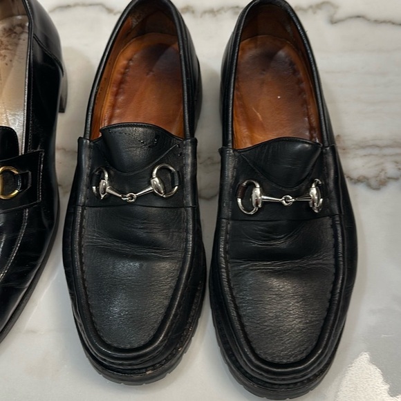 VTG Gucci Black Leather Loafers with Silver Accents Size 7.5D - Picture 1 of 3